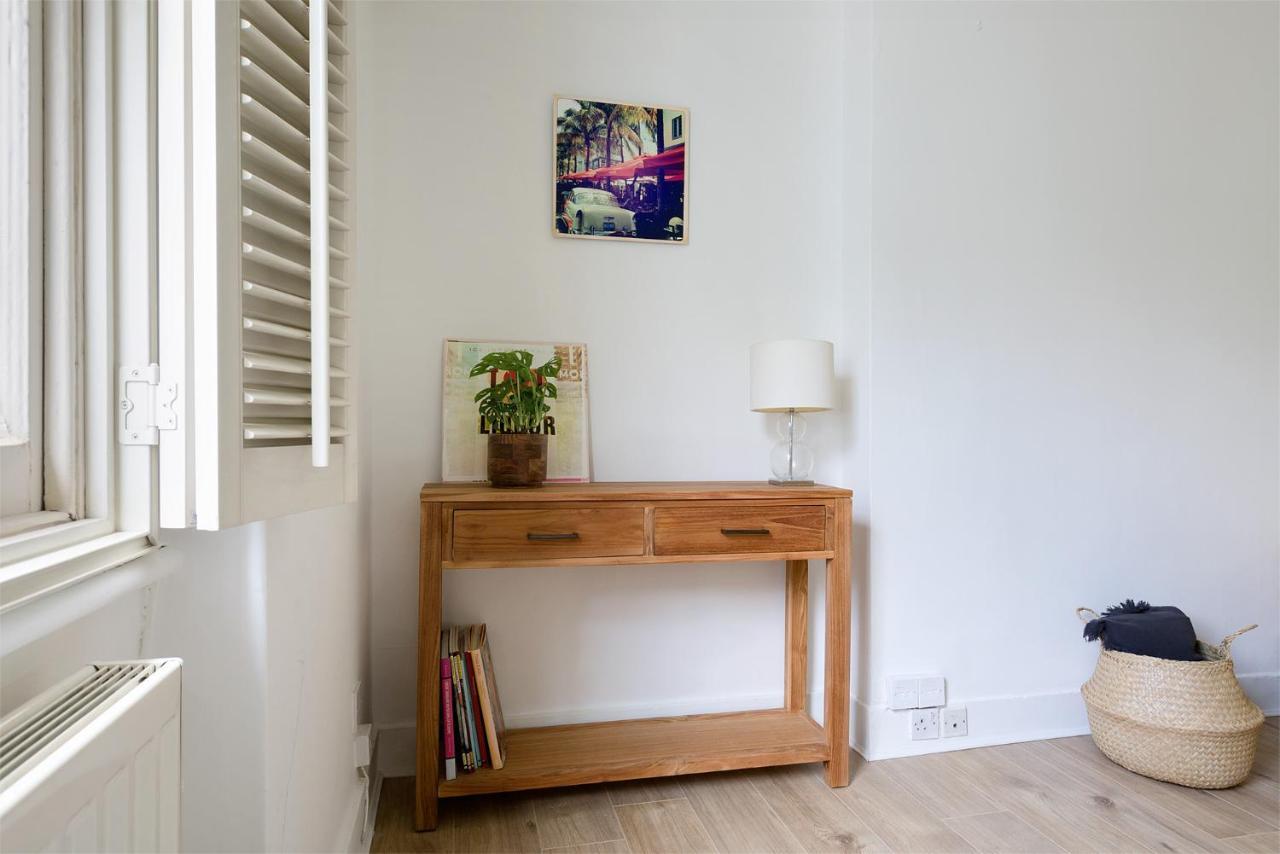 Beautiful 2 Bedrooms Apartment In Knightsbridge London Exteriör bild